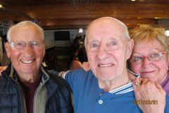 SharonwS-thrilled-to-have-her-photo-taken-with-the-stars-of-the-day-Jimmy-Clothier-and-Harry-Henderson-both-91-years-old-and-so-ahppy-to-be-on-the-ski-slopes